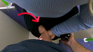 O fute pe msa si i prinde taso si sorusa