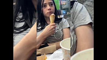 Filme porno onlaine cu femei maritate care se fut cu pusti