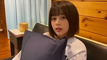 Cerasela din sinaia fututa la padure pe capota masinii